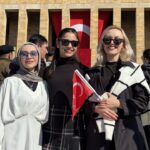 Anıtkabir, Cumhuriyet Bayramı'nda Yoğun Ziyaretçi Akınına Uğradı 8 anitkabirde cumhuriyet coskusu video eklendi 8342f371c274