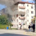 apartman dairesinde cikan yanginda 2 kisi dumandan etkilendi 78e52da3358b