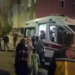 apartman otoparkindaki otomobilde patlama sonrasi yangin mahsur kalan 9 kisi itfaiye merdiveniyle kurtarildi 34d96d8f3868