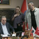 arka sokaklar yine zirvede 0ecc8f93238d
