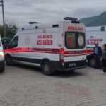 aydinda kamyonet ucuruma yuvarlandi 3 yarali 98542ecf5036