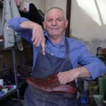 Kayseri'de 55 Yıldır Ayakkabı Tamirciliği Yapan Ahmet Özsoy, Mesleğin Geleceğinden Endişeli 8 babasindan kalan 85 yillik makine ile yarim asirdir ayakkabi tamir ediyor e57e3d923e26