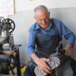 Kayseri'de 55 Yıldır Ayakkabı Tamirciliği Yapan Ahmet Özsoy, Mesleğin Geleceğinden Endişeli 11 babasindan kalan 85 yillik makine ile yarim asirdir ayakkabi tamir ediyor ee7d592c54b7