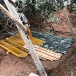 bahcesinde kacak tarihi eser kazisi yaparken sucustu yakalandi 7ab009542af5