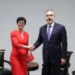 bakan fidan ab komisyonunun genislemeden sorumlu uyesi kos ile gorustu f5b889db54b8