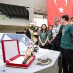 bakan tekin filistine destek kermeslerinde 80 milyon lira gelir elde edildi 734b4f65672c