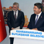 Adalet Bakanı Yılmaz Tunç, Kahramanmaraş Büyükşehir Belediyesi'ni Ziyaret Etti 1 bakan tunc kahramanmarasta 0b3ed722db9d