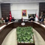 Vali Ustaoğlu Depremin Ardından İncelemelerde Bulundu ve Çalışmaların Devam Ettiğini Açıkladı 3 balikesir sindirgida 61 buyuklugunde deprem 10 05349fcf2b35