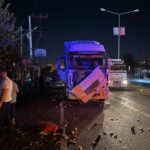 batmanda tir park halindeki tira carpti 1 olu 1 yarali d66b7069d3f3