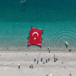 Cumhuriyet Bayramı'nda Antalya'da Deniz Altında Türk Bayrağı Açıldı 5 bayrami su altinda bayrak acarak kutladilar video eklendi 8cfa6ddc2b63