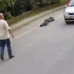 bisikletli cocuk minibusun altindan kalmaktan son anda kurtuldu 84ea146f0fdf