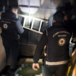 bitliste kamyonet kasasindaki gizli bolmede 12 kacak gocmen yakalandi 2 tutuklama 096b8964091c