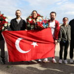 boks sampiyonu kethudaya cicekli karsilama 6af65da6c956