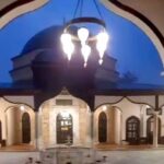 Yıldırım ilçesinde tarihi camiye yıldırım düştü, çevredekiler o anı görüntüledi. 2 bursada tarihi emirsultan camiinin kubbesine yildirim dustu f0f6ad699e28