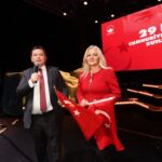 Bursa'da Cumhuriyet Bayramı'nda Zeynep Bastık Coşkusu Yaşandı 5 bursada zeynep bastiktan cumhuriyet bayrami konseri 912255c2bb5c