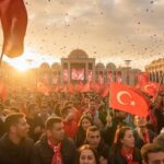 Cumhuriyet'in 102 Yılına Özel Yapay Zeka Destekli Marş Müzikseverlerle Buluştu 6 bursali produktorden yapay zeka destekli cumhuriyet marsi 285e1cdcb5f8