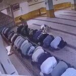 Kayseri'de Cami'de Komşusunu Bıçaklayarak Öldüren Yasin Ş.'ye Ağırlaştırılmış Müebbet Hapis İstendi 6 camide komsusunu bicaklayarak olduren sanik esini balkonda gordum ve ona kocanin lesini topla dedim 72b8fe07d9a7