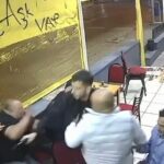 cay ocaginda otururken tabancayla vuruldu o anlar kamerada a466ae688583