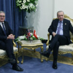 cumhurbaskani erdogan birlesik krallik basbakani starmer ile gorustu 48d8b711d9cc