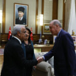 Cumhurbaşkanı Erdoğan, DEM Parti heyetini kabul ederek önemli bir görüşme gerçekleştirdi 1 cumhurbaskani erdogan dem parti heyetini kabul etti 9eea2928f9c0