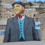 Uçurtma İle Sanatı Birleştiren Mardinli Zahit Mungan, Cumhuriyet Bayramı'nda Atatürk Posterli Uçurtmasını Uçurdu. 6 cumhuriyet bayrami oncesi ataturk posterli ucurtma mardin semalarinda ucuruldu 054c08298c72