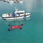 Dalgıç Polisler, İskenderun'da Cumhuriyet Bayramı’nı Türk Bayrağı ile Denizde Kutladı 1 denizde turk bayragi acarak cumhuriyet bayramini kutladilar f645ea58acd6