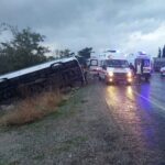 denizlide tur otobusu devrildi 1 olu 32 yarali 33190ad2912b