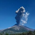 endonezyadaki lewotobi laki laki yanardaginda patlama meydana geldi 487c83296dcb