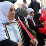 evlat eylemine katilan anne allahin izniyle terorsuz turkiye olacak 2cb1a5a1c0bc