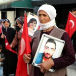 evlat eylemine katilan anne allahin izniyle terorsuz turkiye olacak a86987ee09ff