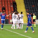 Gaziantep FK, Ziraat Türkiye Kupası'nda Karabük İdmanyurdu'nu 2-0 yenerek bir üst tura yükseldi. 3 gaziantep fk karabuk idmanyurdu spor 2 0 092c4b61a167