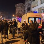 Çatlaklar Nedeniyle Bina Sakinleri Panik İçinde Dışarı Çıktı, Güvenlik Önlemleri Alındı 1 gebzede yikilan binanin yakinindaki 12 bina muhurlendi 45 aile tahliye edildi 3 415dea4d4546