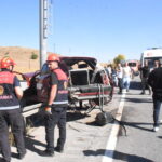 hafif ticari arac ile otomobil carpisti 10 yarali 07a560c24fed
