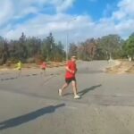 halk kosusu nedeniyle yolu kesilen arac suruculeri kosuculari tartaklayip hakaret etti 92658d7008f0