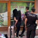 hatayda kavga eden kadinlari polis guclukle ayirdi 76d6457ee848