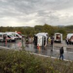 isci servis midibusu devrildi 1 olu 19 yarali fe84b3649f6b