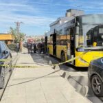 İETT OTOBÜSÜNDEKİ BIÇAKLI SALDIRIDA BİR KİŞİ HAYATINI KAYBETTİ; ŞOFÖR YARALANDI 1 istanbul arnavutkoyde iett otobusunde bicakli kavga 1 olu 2 yarali f469b3a48b49