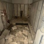istanbul avcilarda evsizler tahliye edilen binanin duvarlarini kirip iceri girdiler d756efd92732