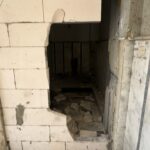 istanbul avcilarda evsizler tahliye edilen binanin duvarlarini kirip iceri girdiler e2f2e3bab7b9