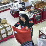 istanbul avcilarda magazadan cep telefonu hirsizligi f43f72a79c4f