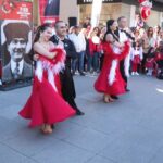Cumhuriyet Bayramı Bağdat Caddesi'nde Coşkuyla Kutlandı 2 istanbul bagdat caddesinde cumhuriyet bayrami kutlamalari ek goruntu 6152915d29d9