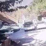 Mıcır Yüklü Kamyon Boşaltma Sırasında Devrildi, Şoför Hastaneye Kaldırıldı 2 istanbul besiktasta yukunu bosaltan hafriyat kamyonu devrildi kaza kamerada 51ce582933c4