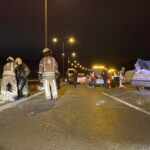 istanbul beykozda servis minibusu devrildi 3 yarali ef7e42a71026