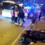istanbul beylikduzunde kontrolsuz serit degistiren otomobile motosiklet carpti kaza kask kamerasinda 0fa4cda87c93