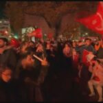 Cumhuriyet Bayramı Beşiktaş'ta Coşkuyla Kutlandı 4 istanbul cumhuriyetin 102nci yili besiktasta yuruyus ile kutlandi 9d4a2964786d