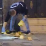 istanbul fatihte sokakta yuruyen kisiye silahli saldiri 9f852f7603de