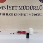 istanbul fatihte uyusturucu ticareti sucundan aranan supheli yakalandi 95a0b1b6cfc7