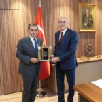 istanbul galatasaray yonetiminden bakirkoy cumhuriyet bassavcisina ziyaret 8b8e1a698246