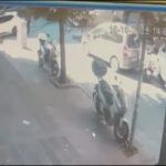 istanbul gungorende arizalanan otomobilini kontrol ederken 2 arac arasinda sikisti 2e99719fa395