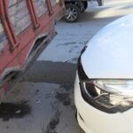 istanbul gungorende arizalanan otomobilini kontrol ederken 2 arac arasinda sikisti aa37e1f4e76a